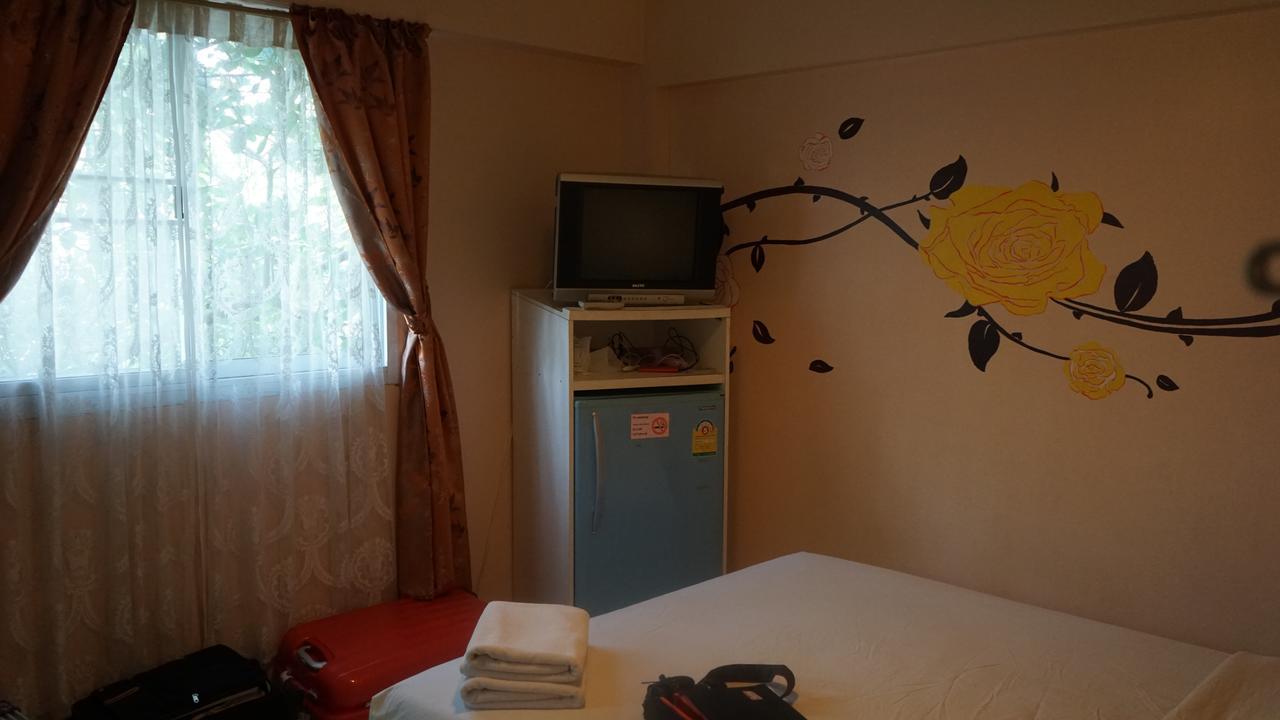 Hotel Chiangmai Bupatara à Chiang Mai Extérieur photo